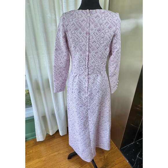 Vintage 70s dress, lavender textured geometric print, A-Line silhouette gown - Picture 7 of 10